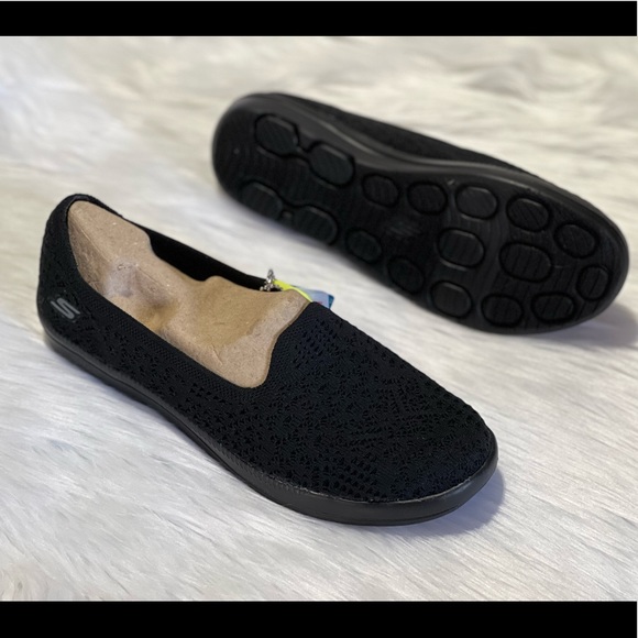 NEW Skechers Performance Women’s GO Walk Lite-Daisy Loafer - Picture 2 of 14